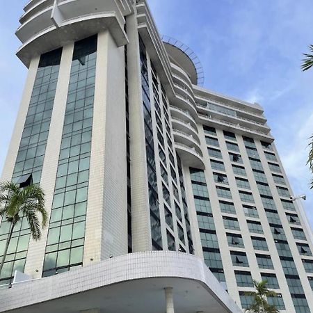 Flat No Condominio Do Edificio Tropical Executive E Residence Com Vista Para O Rio Manaus Exterior foto